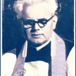 Sługa Boży ojciec Wojciech Piwowarczyk w stroju liturgicznym.